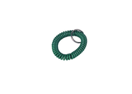 De groene zeer belangrijke houder van Polspvc, Promotiekeychains met Spiraalvormige ring 30590