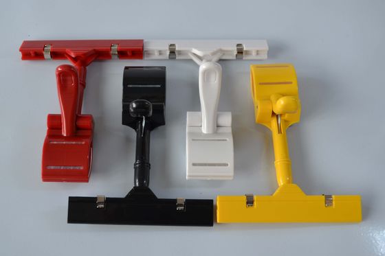 ABS KNALLEN de Houdersklem van het Bevorderingsprijskaartje, de Plastic Opschortende Klemmen van de Duimvorm