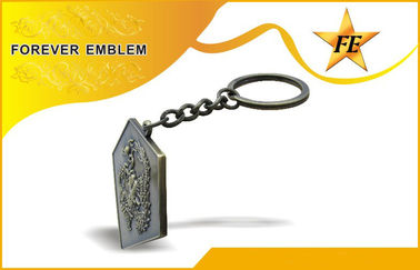 De lage Legering Promotiekeychains van het Cadmiumzink/Sleutelring met Douaneontwerp