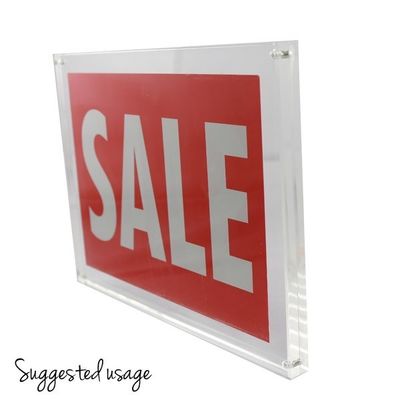 Het plexiglas ontruimt Muur van 11 x 17 de Acryltekenhouders opzet voor de Reclame van Vertoning