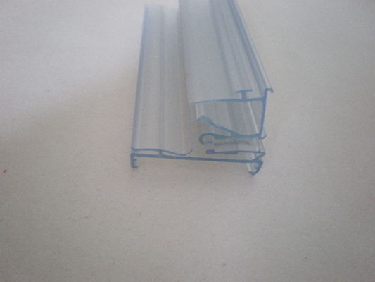 Transparante uitgedreven plastic vormensupermarkt/de gegevensstrook van opslagpvc