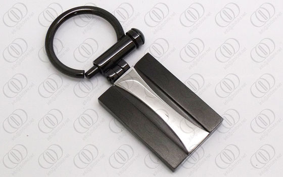Het volledige Zwarte Geplateerde Glanzende Zilveren Accent van Roestvrij staal Koele Modieuze Keychains