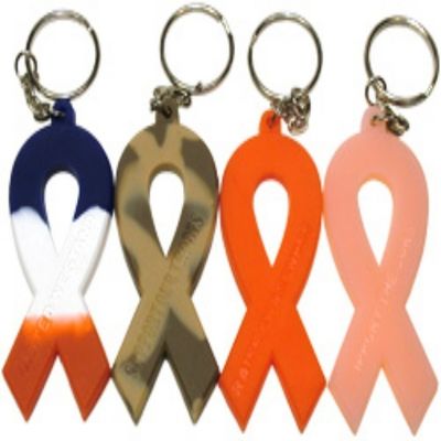 100% Siliconetegenhangers Promotiekeychain, Metaaltoebehoren, Pantone-Kleur